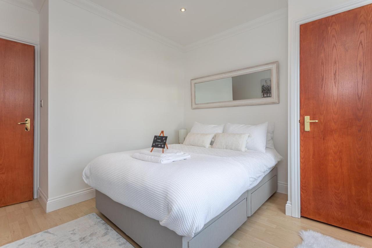 Luxury Granada Apartments - 1 & 2 Bed Flats W Free Parking Perfect For Contractors, Students Near The Beach Portsmouth Eksteriør bilde