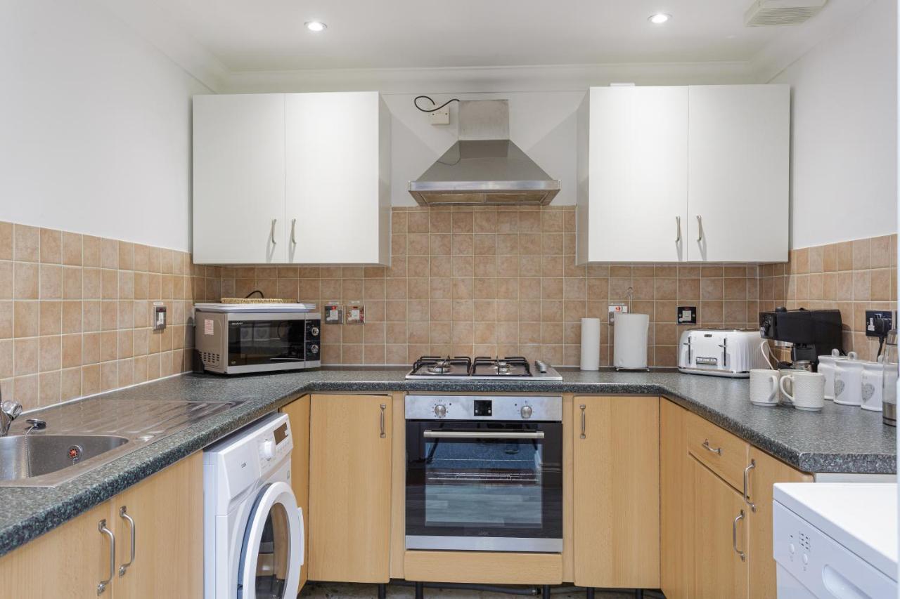 Luxury Granada Apartments - 1 & 2 Bed Flats W Free Parking Perfect For Contractors, Students Near The Beach Portsmouth Rom bilde
