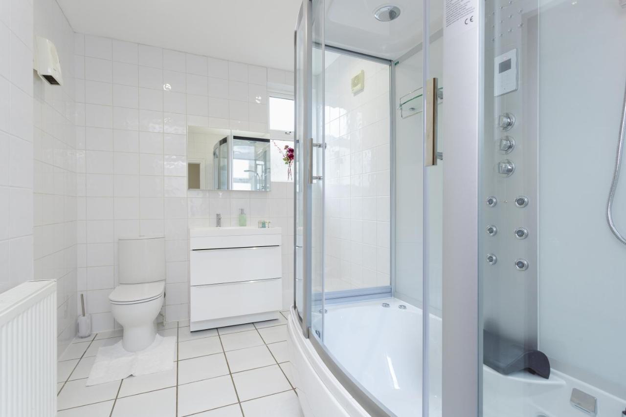 Luxury Granada Apartments - 1 & 2 Bed Flats W Free Parking Perfect For Contractors, Students Near The Beach Portsmouth Rom bilde
