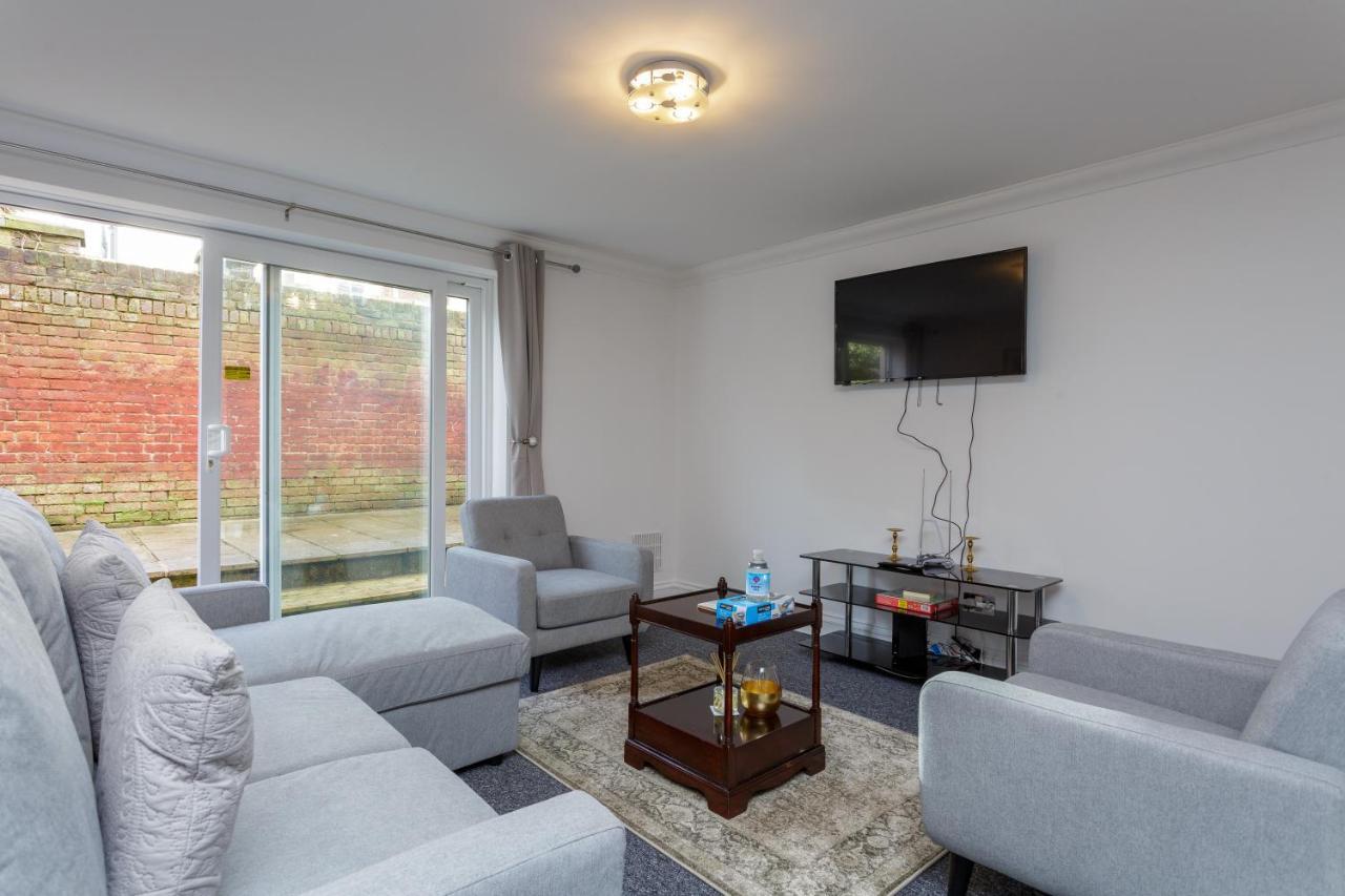 Luxury Granada Apartments - 1 & 2 Bed Flats W Free Parking Perfect For Contractors, Students Near The Beach Portsmouth Rom bilde