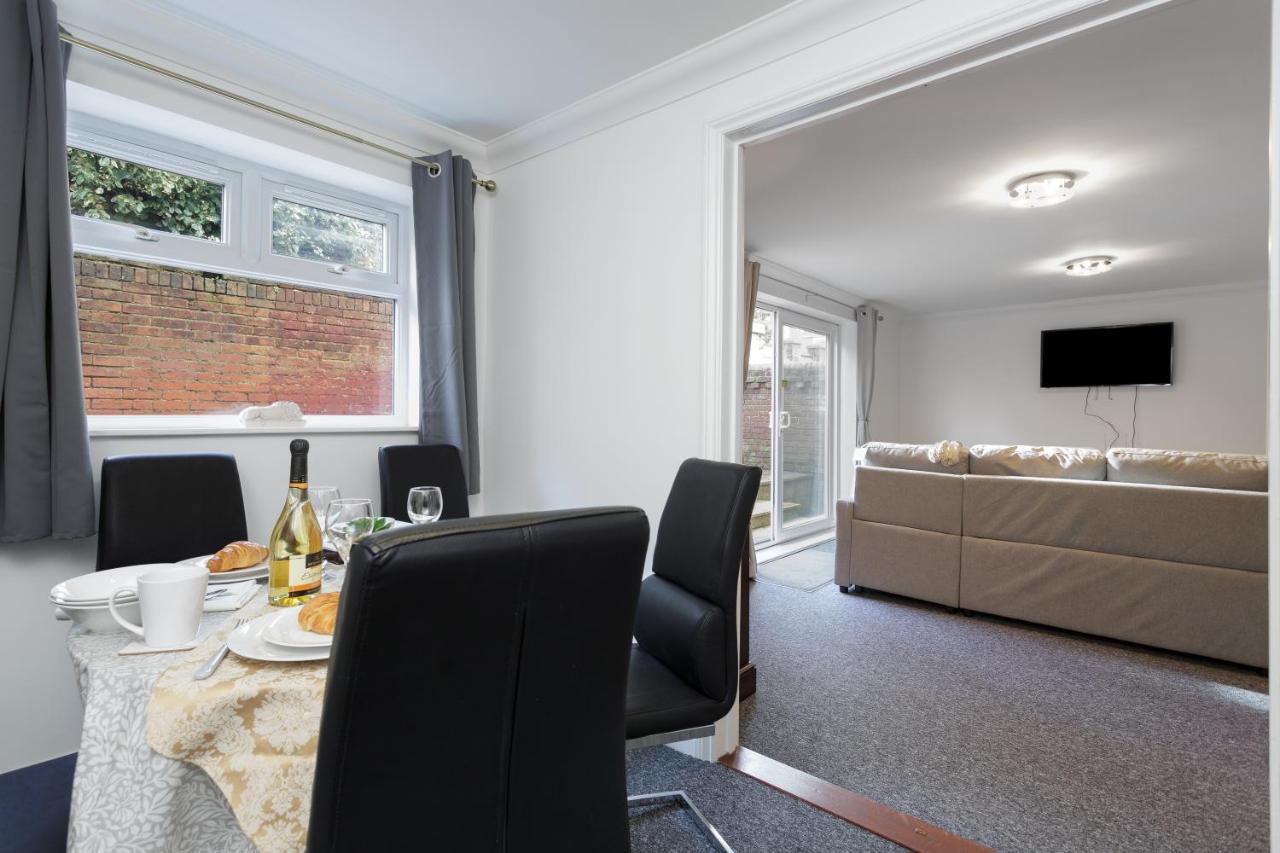 Luxury Granada Apartments - 1 & 2 Bed Flats W Free Parking Perfect For Contractors, Students Near The Beach Portsmouth Rom bilde