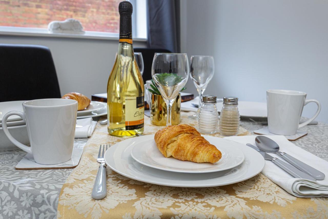 Luxury Granada Apartments - 1 & 2 Bed Flats W Free Parking Perfect For Contractors, Students Near The Beach Portsmouth Rom bilde